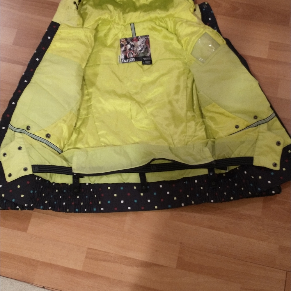 Snowboard/Ski Coat - Picture 4 of 5
